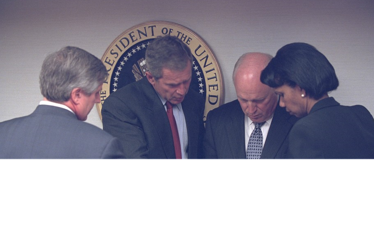 Tổng thống Bush đã làm gì trong ngày 11/9/2001 ảnh 11
