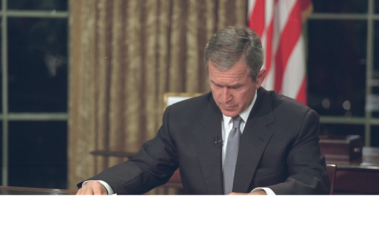 Tổng thống Bush đã làm gì trong ngày 11/9/2001 ảnh 13