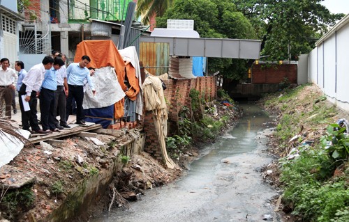 Ông Đinh La Thăng yêu cầu khẩn cấp chống ngập cho Tân Sơn Nhất ảnh 1