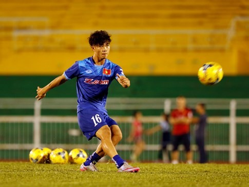 Công Phượng chia sẻ về chuyện đi phát tờ rơi tại Nhật ảnh 1