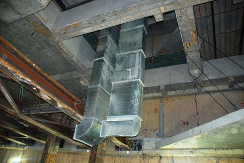 Cận cảnh Metro đầu tiên dưới lòng đất... Sài Gòn ảnh 18