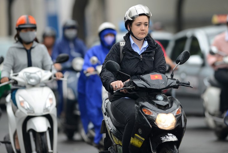 Người Hà Nội trong gió lạnh đầu mùa ảnh 11