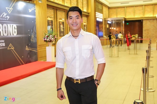 Tai tu 'Anh hung xa dieu' xuat hien chop nhoang ben Khanh My hinh anh 8