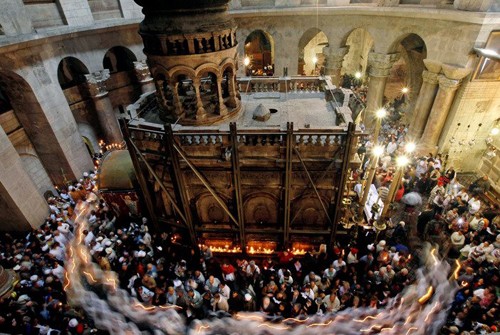 Quá trình mở mộ Chúa Jesus diễn ra như thế nào ảnh 1