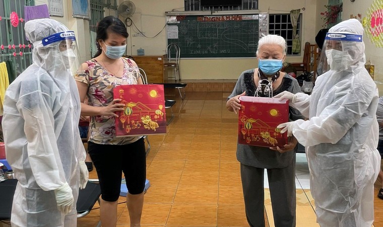 200.000 suất quà Trung thu tới tay bệnh nhân COVID-19 và các y, bác sĩ tuyến đầu ảnh 3