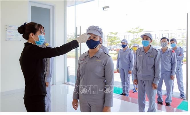 Những nút thắt gây khó cho người lao động nếu gỡ trần làm thêm 40 giờ ảnh 2