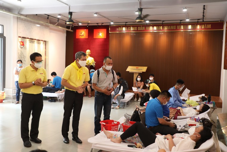 Tâm niệm đặc biệt của tình nguyện viên nước ngoài hiến máu nhiều nhất Việt Nam ảnh 2