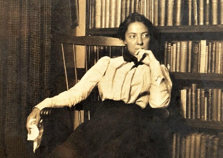 Người phụ nữ bí ẩn đứng sau những kiệt tác đèn Tiffany ảnh 2