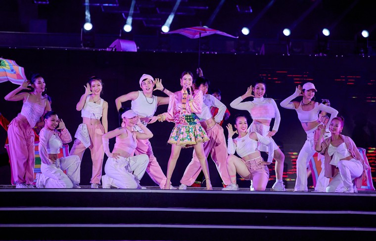 Trải nghiệm không gian văn hóa đặc sắc trong đêm nghệ thuật “Hòa Bình – Thanh âm xứ Mường” ảnh 4