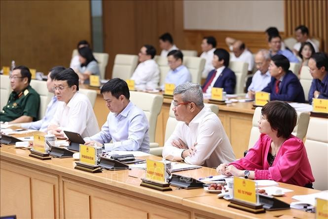 Hội nghị Thủ tướng với doanh nghiệp: Nhiều đề xuất nhằm phục hồi nhanh và phát triển bền vững ảnh 1