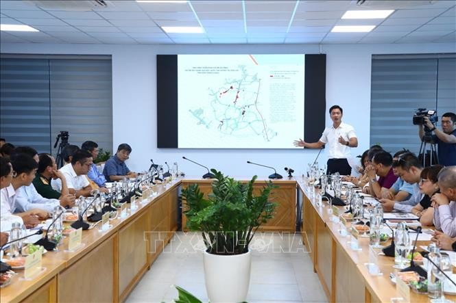 Đẩy nhanh tiến độ và quyết tâm xây dựng Khu đô thị đại học thông minh, hiện đại ảnh 1