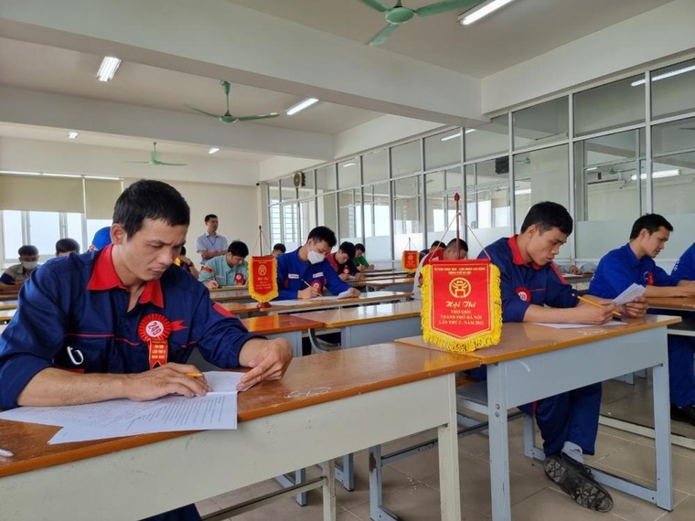 Gần 300 thí sinh tranh tài tại Hội thi thợ giỏi thành phố Hà Nội lần thứ 2 ảnh 2