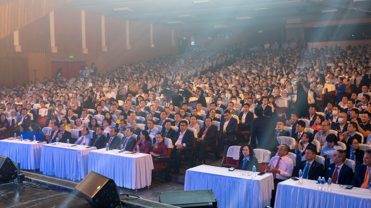 Tập đoàn Xây dựng Hòa Bình đứng đầu Top 10 nhà thầu xây dựng uy tín Việt Nam ảnh 2