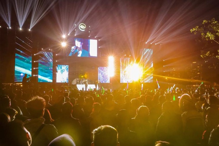 Hơn 20 nghìn cư dân Ecopark mãn nhãn cùng đại tiệc countdown hoành tráng ảnh 3