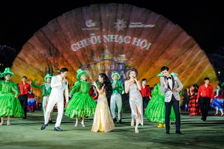 Mãn nhãn đại nhạc hội “Sinh nhật đỉnh cao – Chinh phục thế giới” của Phú Quốc United Center ảnh 7