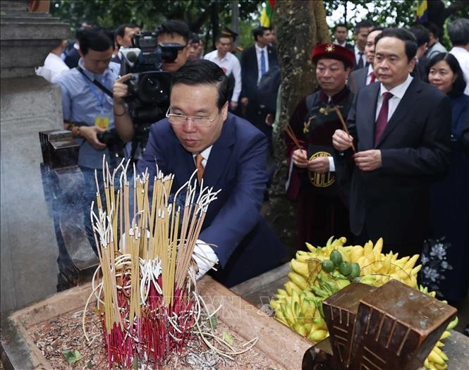 Chủ tịch nước Võ Văn Thưởng dâng hương Giỗ Tổ Hùng Vương năm 2023 ảnh 3