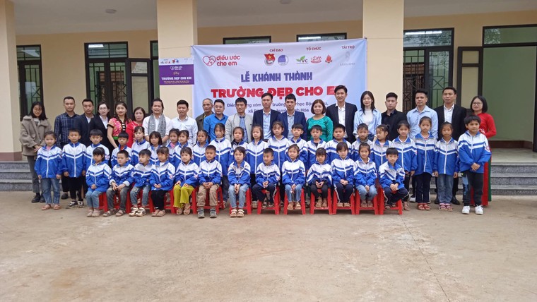 Chàng trai 9x 'gom ve chai' chắp ước mơ Nuôi Em ảnh 1