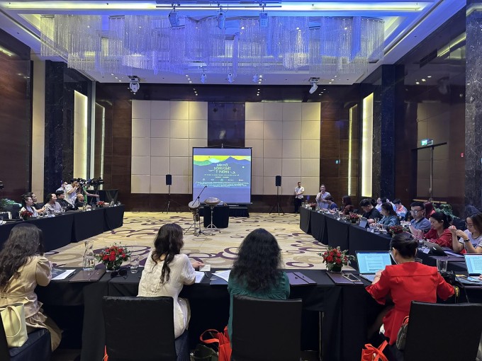 Loạt nghệ sĩ tên tuổi tụ hội tại chương trình nghệ thuật "Vân Hồ - Dòng chảy ý tưởng" ảnh 1