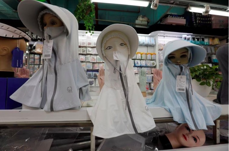 Trung Quốc: Thời trang chống nắng thịnh hành khi nhiệt độ cao kỷ lục ảnh 1