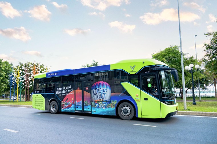 Tọa độ “ảnh đẹp - chơi vui” phía Đông Thủ đô dành cho giới trẻ “quẩy hết mình” dịp Giáng sinh ảnh 4