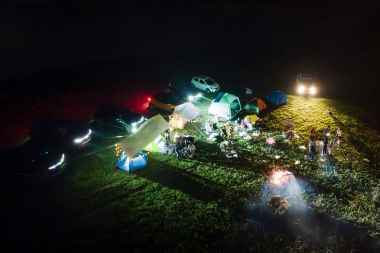 Du xuân xuyên Việt “nhàn tênh” với xe điện VinFast ảnh 1