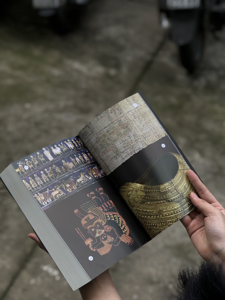 “Lịch sử thế giới qua 100 hiện vật” - Cuốn sách đồ sộ về các nền văn minh cổ xưa ảnh 1