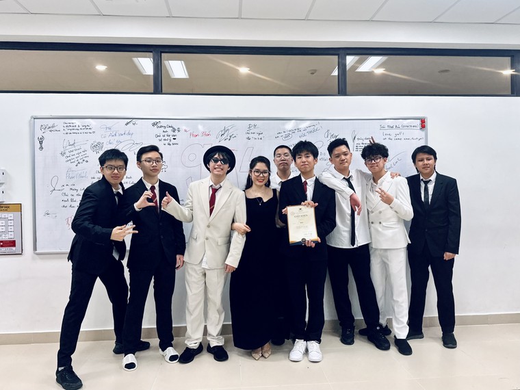 Xúc động Lễ trưởng thành của học sinh khối 9 trường THCS Vinschool Metropolis ảnh 1