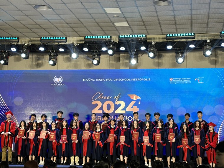Xúc động Lễ trưởng thành của học sinh khối 9 trường THCS Vinschool Metropolis ảnh 5