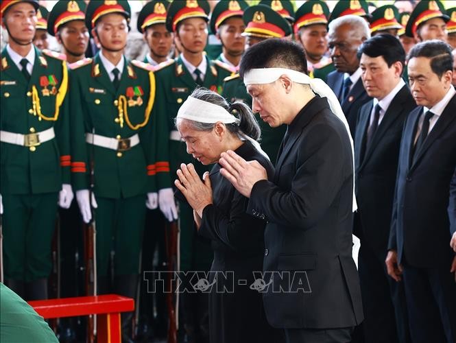 Lễ an táng Tổng Bí thư Nguyễn Phú Trọng tại Nghĩa trang Mai Dịch ảnh 2