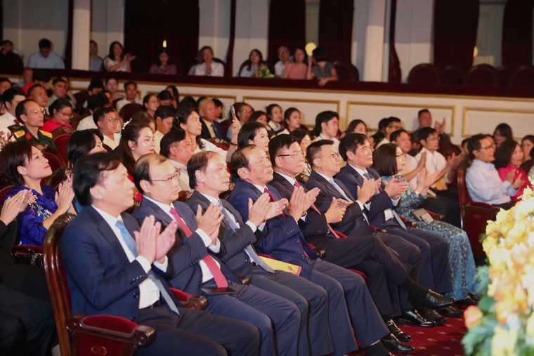 Tạp chí Ngày Nay giành Giải Báo chí toàn quốc "Vì sự nghiệp phát triển văn hóa, thể thao và du lịch" lần thứ hai ảnh 1