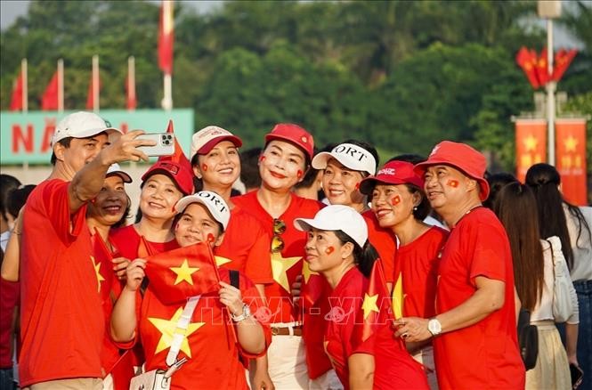 Quảng trường Ba Đình rực sắc cờ mừng Quốc khánh 2/9 ảnh 5