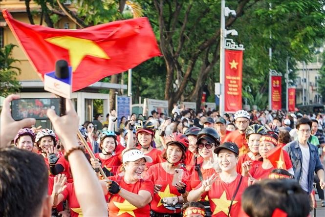 Quảng trường Ba Đình rực sắc cờ mừng Quốc khánh 2/9 ảnh 3