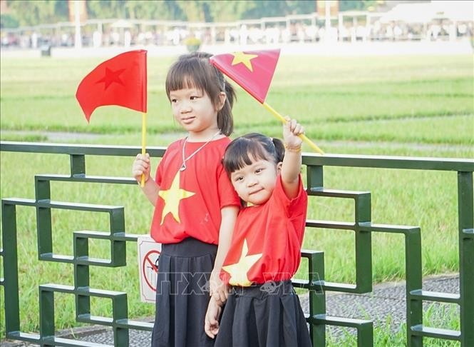 Quảng trường Ba Đình rực sắc cờ mừng Quốc khánh 2/9 ảnh 7