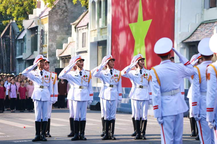 Tôn vinh giá trị truyền thống và khát vọng hòa bình ảnh 5