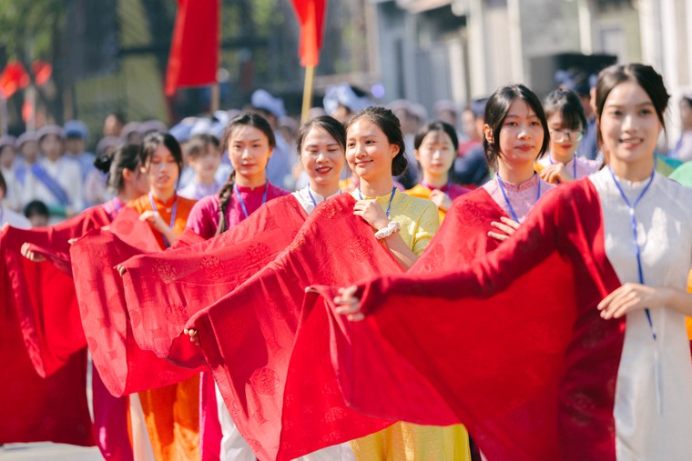 Tôn vinh giá trị truyền thống và khát vọng hòa bình ảnh 13