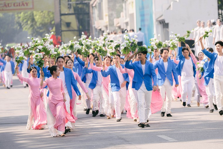 Lễ hội Văn hóa vì hòa bình - Bài 3: Khẳng định vị thế thành phố hòa bình, sáng tạo ảnh 4