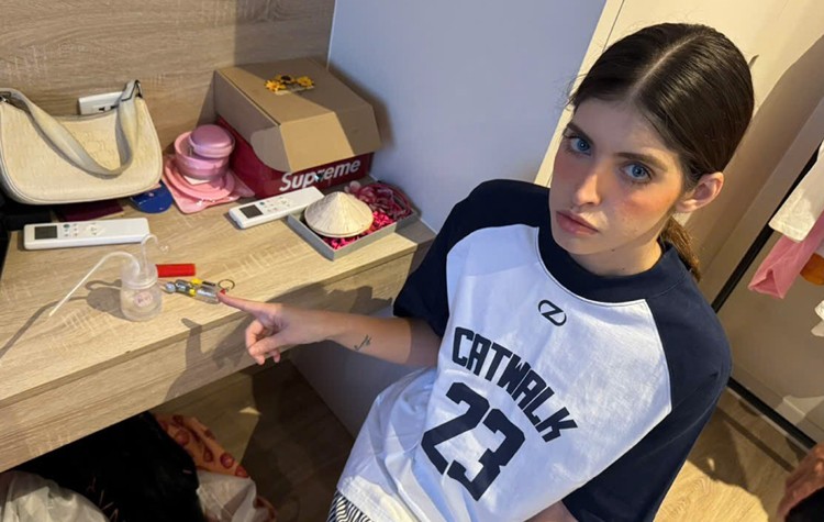 Ca sĩ Chi Dân, người mẫu An Tây và "cô tiên" từ thiện Nguyễn Đỗ Trúc Phương bị khởi tố và bắt tạm giam ảnh 2