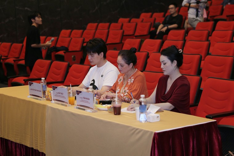 Ca sĩ Nguyễn Trần Trung Quân chia sẻ bí quyết "ghi điểm" tại Giọng hát hay Hà Nội 2024 ảnh 1