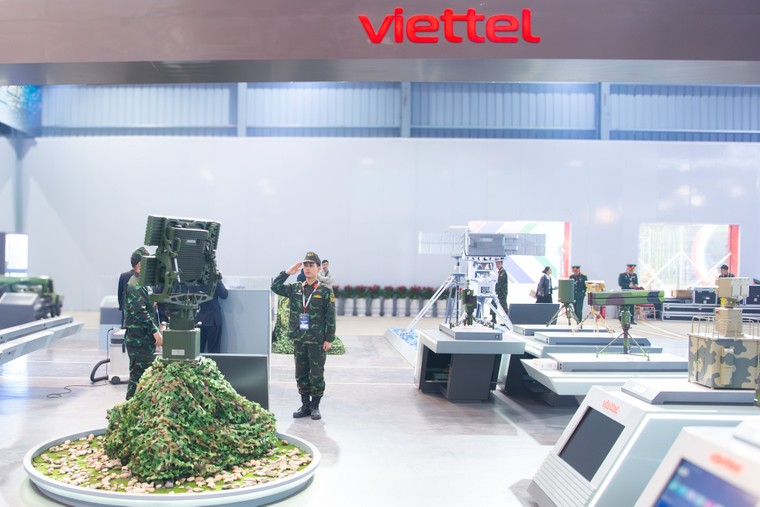 Viettel trình diễn những công nghệ hiện đại nhất tại triển lãm Quốc phòng Quốc tế Việt Nam 2024 ảnh 3