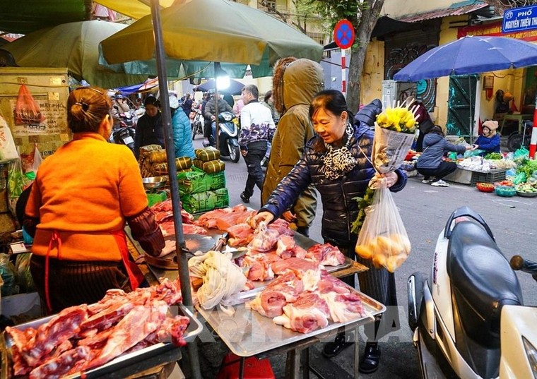 Đi chợ dân sinh Hà Nội ngày cuối năm ảnh 7