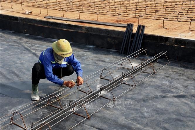 Đại công trường sân bay Long Thành thi công xuyên Tết ảnh 4