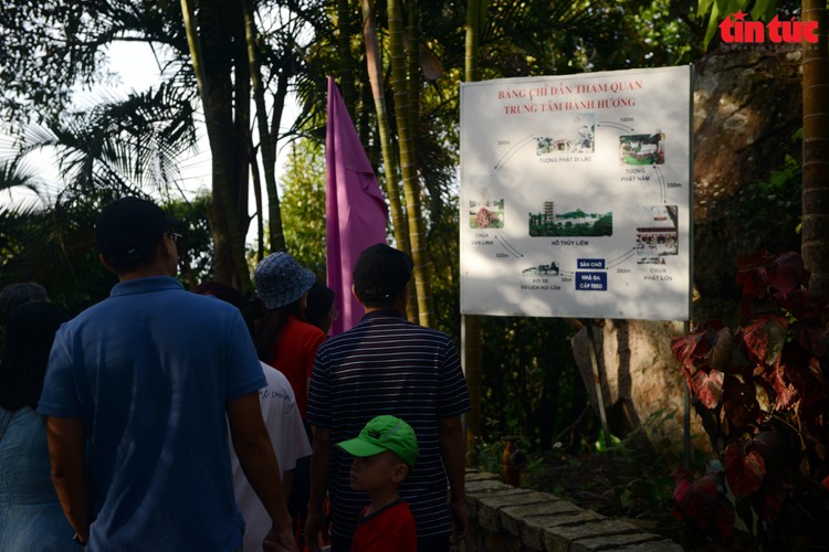 Vùng Bảy Núi hút khách ngày đầu năm mới ảnh 5