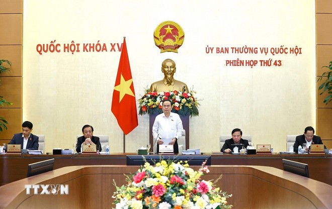 Họp Ủy ban Thường vụ Quốc hội: Tránh làm doanh nghiệp mất thêm chi phí tuân thủ ảnh 1