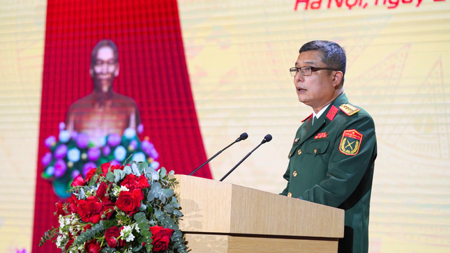 Đánh dấu 3 thập kỷ vươn mình, Viettel Construction đón nhận danh hiệu "Anh hùng lao động" ảnh 2