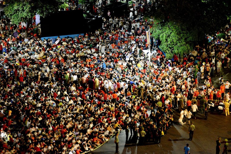 Đội hình diễu binh, diễu hành tập trung tại điểm tập kết, sẵn sàng cho đại lễ 30/4 ảnh 10