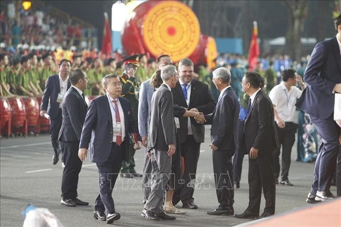 Lễ kỷ niệm, diễu binh, diễu hành 50 năm Ngày Giải phóng miền Nam, thống nhất đất nước ảnh 3