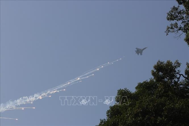 Lễ diễu binh, diễu hành kỷ niệm 50 năm Ngày Giải phóng miền Nam, thống nhất đất nước ảnh 4