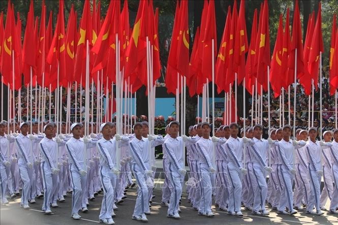 Lễ diễu binh, diễu hành kỷ niệm 50 năm Ngày Giải phóng miền Nam, thống nhất đất nước ảnh 2