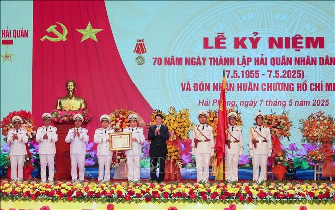 Hải quân cần phát huy truyền thống làm chủ vùng biển, quyết chiến, quyết thắng ảnh 1