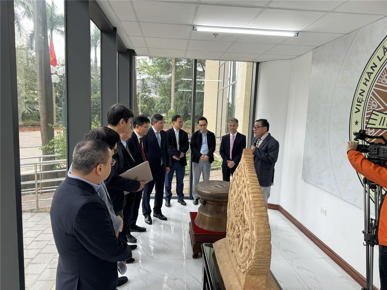 Trưng bày giới thiệu thành tựu, kết quả nghiên cứu theo chuyên đề về khoa học xã hội ảnh 3